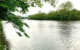 Apartment 42A By The River
